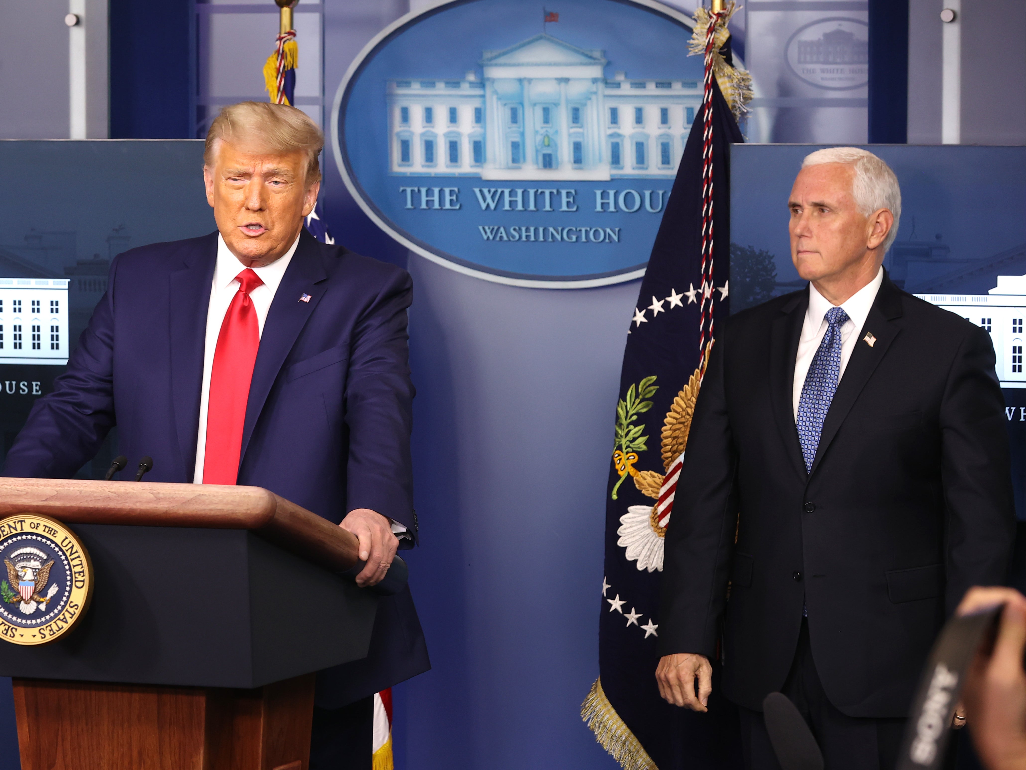 Trump daba a Pence 10 minutos a la semana para hablar sobre trabajo, antes de encender la televisión