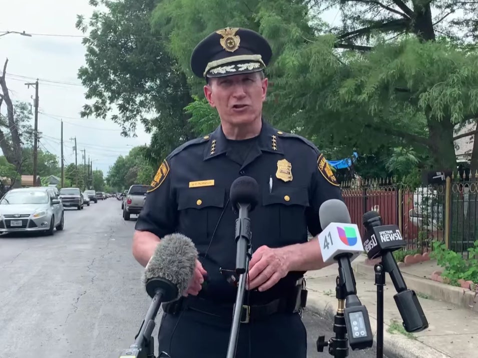 Policía mató a tiros a un hombre que disparó contra un equipo de noticias que cubría incendio