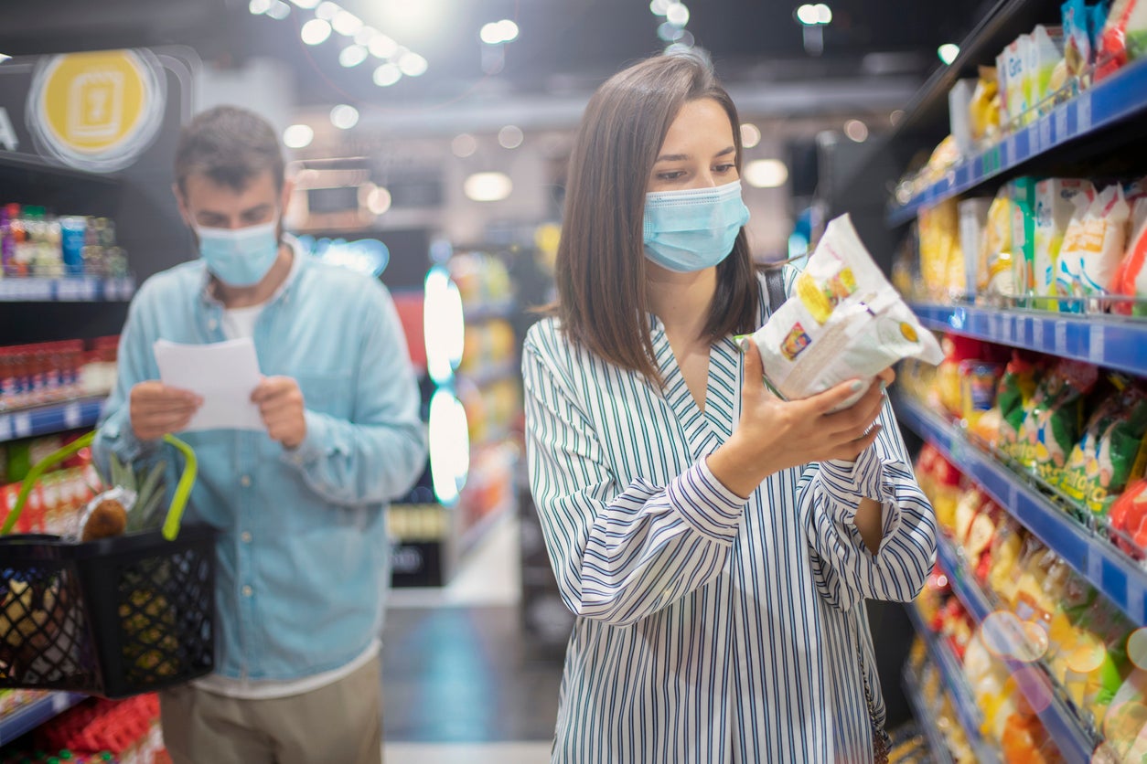 Advierten que vacunados pueden estar propagando variante del Delta a medida que crecen casos en EE. UU.