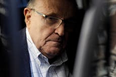 Suspenden a Rudy Giuliani de ejercer la abogacía en DC tras medida en Nueva York