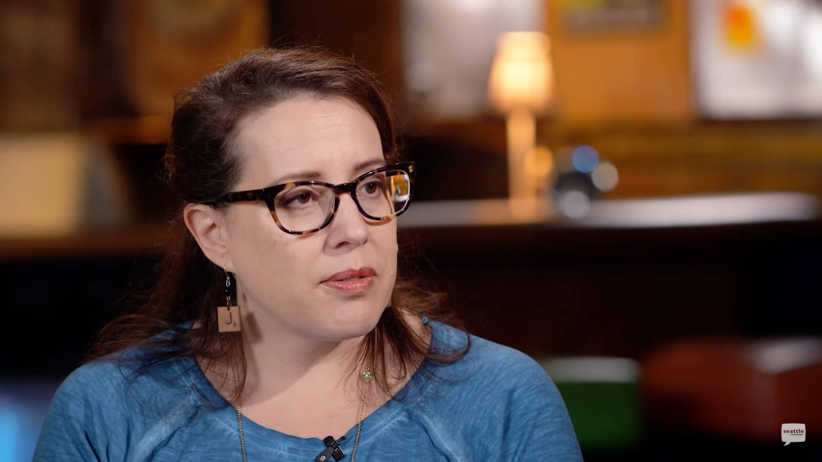 Autora de Bridgerton revela que su padre y hermana murieron en accidente de tráfico