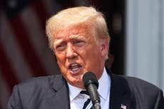 Afirma Trump que definitivamente se postulará en 2024, ante invitados de una cena según informe