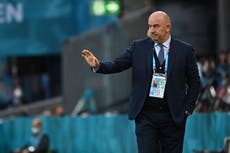 Cherchesov deja dirección técnica de la selección de Rusia