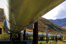 Oleoducto Trans-Alaska en peligro de ruptura debido al permafrost que se descongela rápidamente, advierten expertos