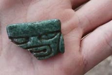 AMLO presume el hallazgo de una pieza arqueológica prehispánica