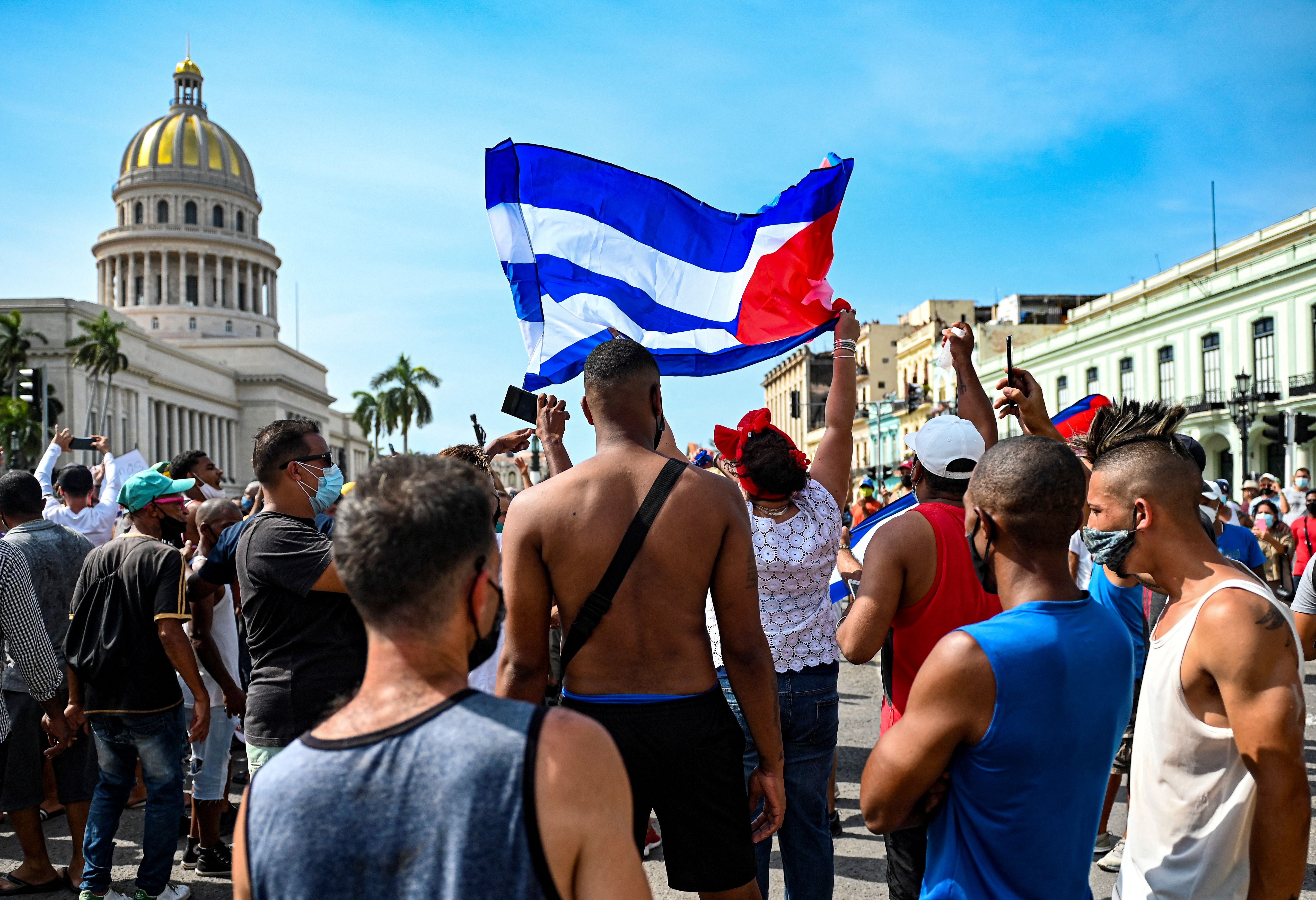 ¿Qué está pasando en Cuba y por qué está pasando ahora?