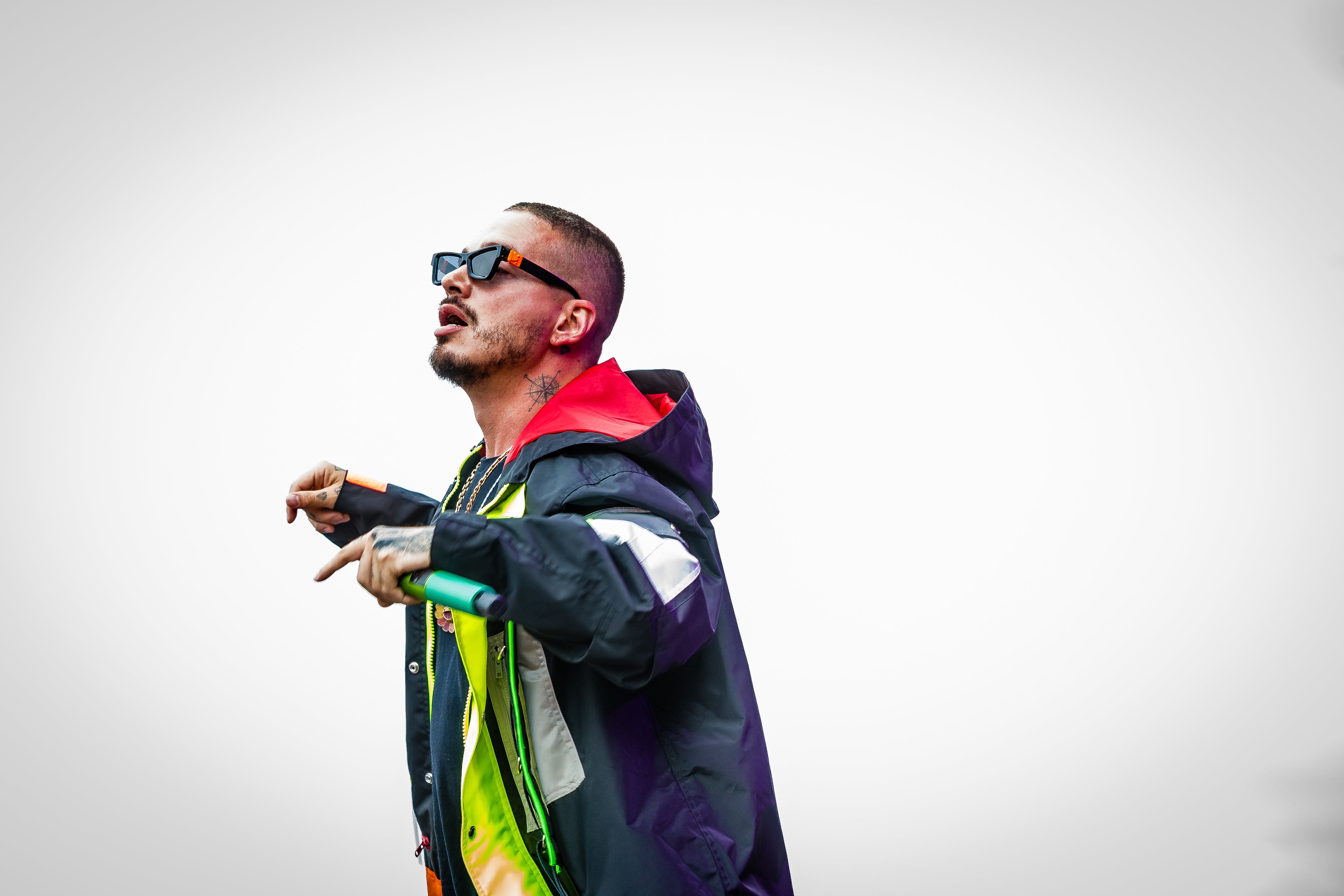 Usuarios destrozan a J Balvin por apoyar a Cuba