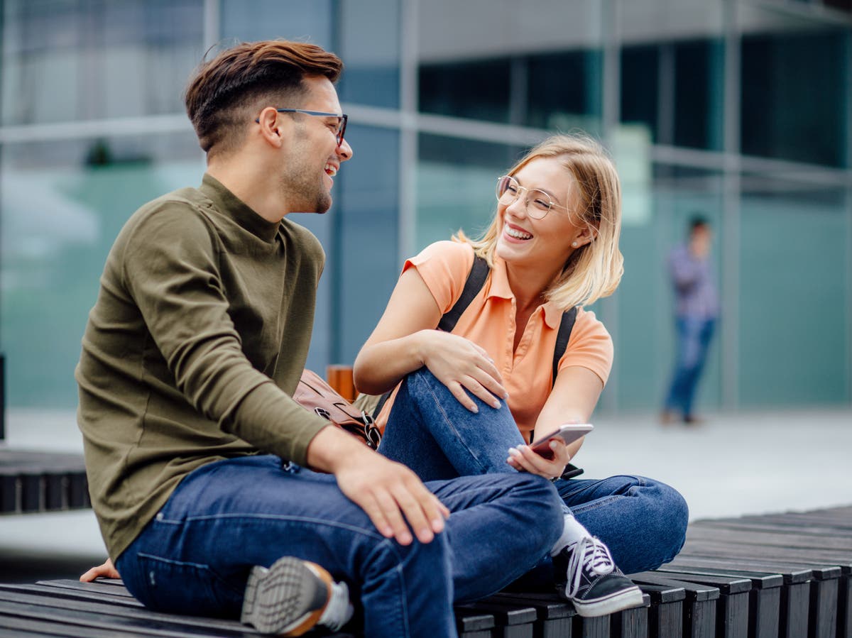 La mayoría de las parejas comienzan como amigos, revela nuevo estudio ...