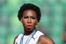 Gwen Berry ofrece apoyo a jugadores de Inglaterra que reciben racismo tras la derrota en la Eurocopa 2020