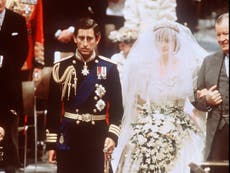 Rebanada del pastel de bodas de la princesa Diana y el príncipe Carlos de hace 40 años en subasta hoy