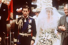 Rebanada del pastel de bodas de la Lady Di y el príncipe Carlos de hace 40 años en subasta