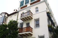 Doble suicidio en la mansión de Versace un día antes de la conmemoración de su asesinato