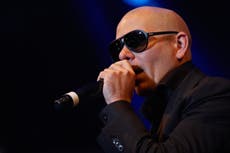 “Se trata de salvar vidas”: Pitbull lanza enérgico mensaje contra la dictadura cubana