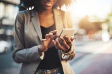 Internautas lanzan teoría de un tercer ‘check azul’ en WhatsApp y revelan su posible función