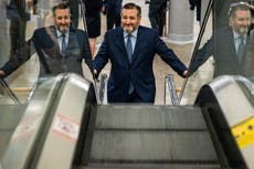 Se burlan de Ted Cruz por culpar al aumento de los casos de Covid en Texas a los inmigrantes ilegales