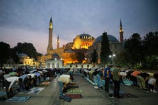 Musulmanes celebran otro Eid al-Adha marcado por la pandemia