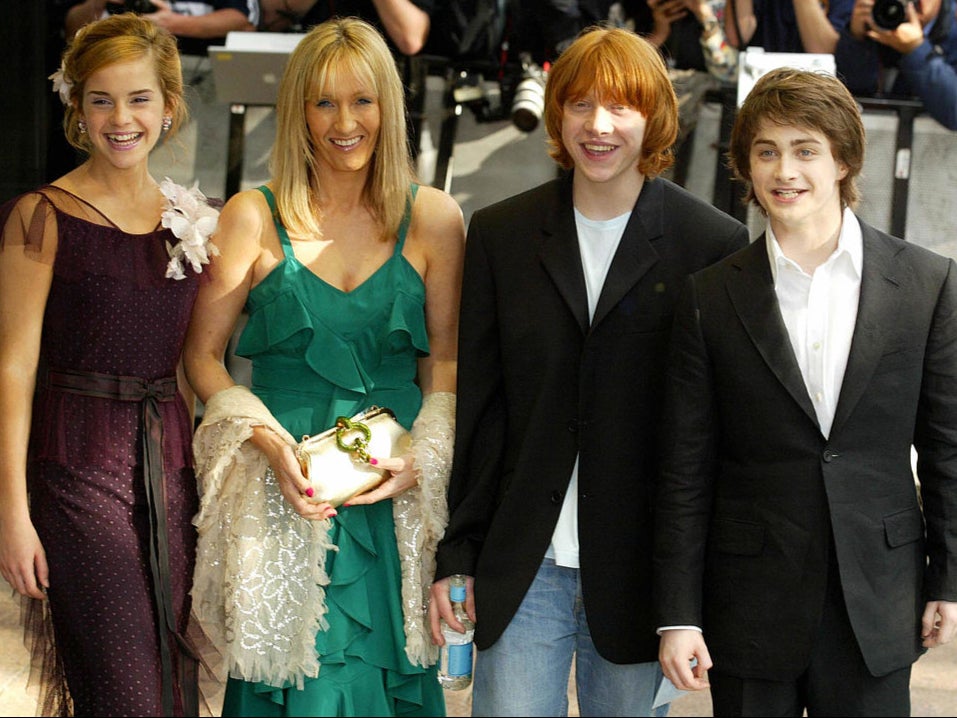 J. K. Rowling con Emma Watson, Rupert Grint y Daniel Radcliffe