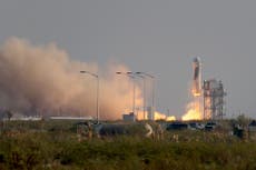 Vuelo espacial de Jeff Bezos: el fundador de Amazon y Blue Origin se dispara en su propio cohete de forma segura fuera de la Tierra