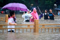 China derriba represa para liberar crecidas en Henan