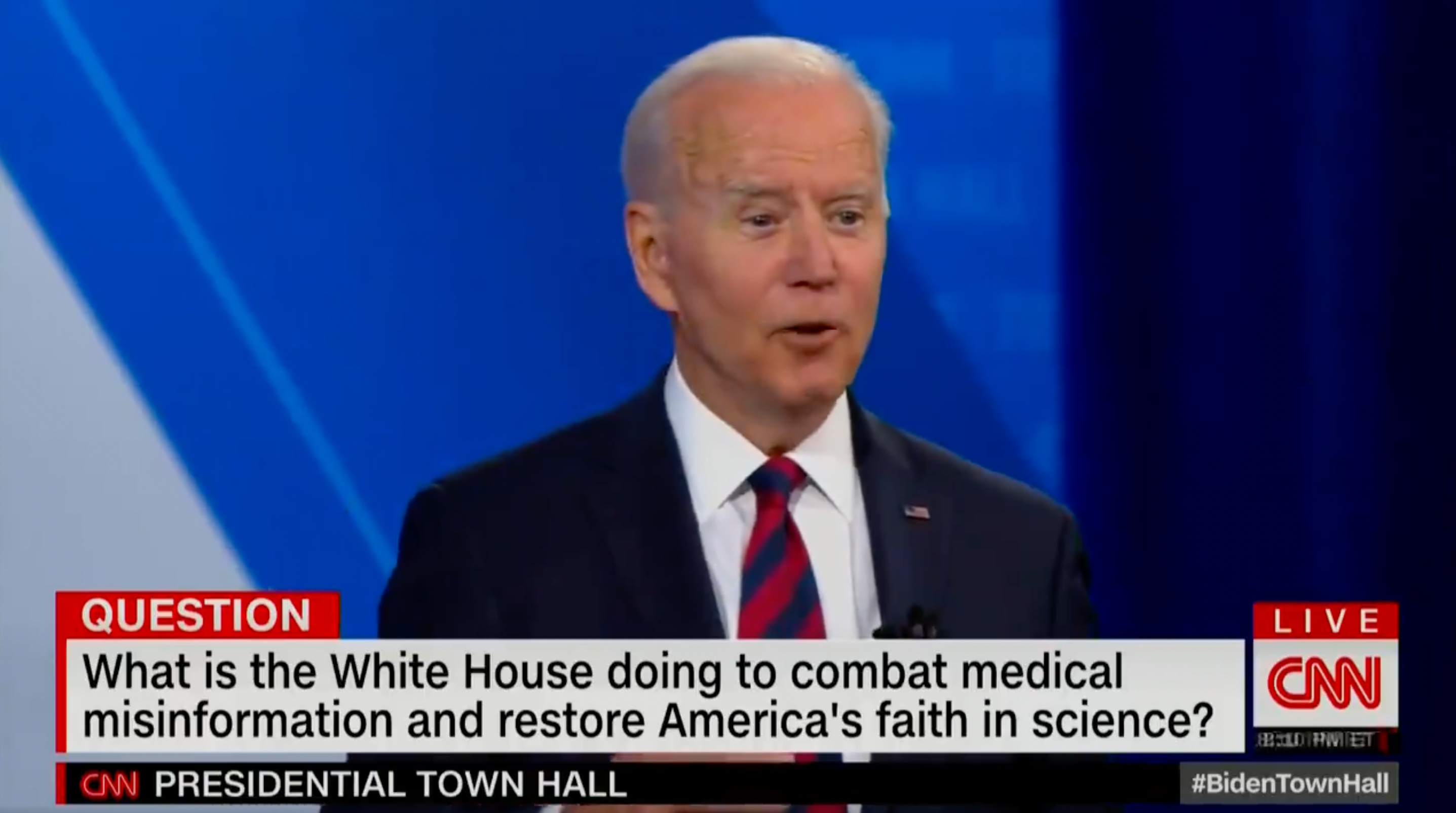 Biden: presentadores de Fox que ahora apoyan las vacunas deben haber tenido “una experiencia religiosa” 