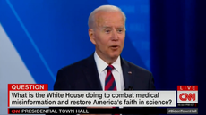 Biden: presentadores de Fox que ahora apoyan las vacunas deben haber tenido “una experiencia religiosa” 