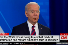 Biden: presentadores de Fox que ahora apoyan las vacunas deben haber tenido “una experiencia religiosa”