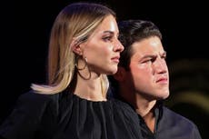 INE sanciona a Samuel García por apoyo de su esposa en Instagram durante la campaña; AMLO critica la multa