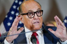 Giuliani dice que está feliz de ir a la cárcel, pero proclama que es inocente