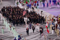 Simone Biles y gimnastas de EE.UU. se saltan ceremonia de apertura de los Juegos Olímpicos