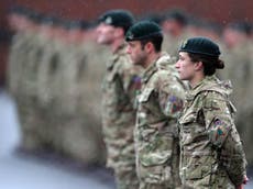 Mujeres en ejército de Reino Unido deben enfrentar el riesgo de vivir acoso sexual, agresión e intimidación 