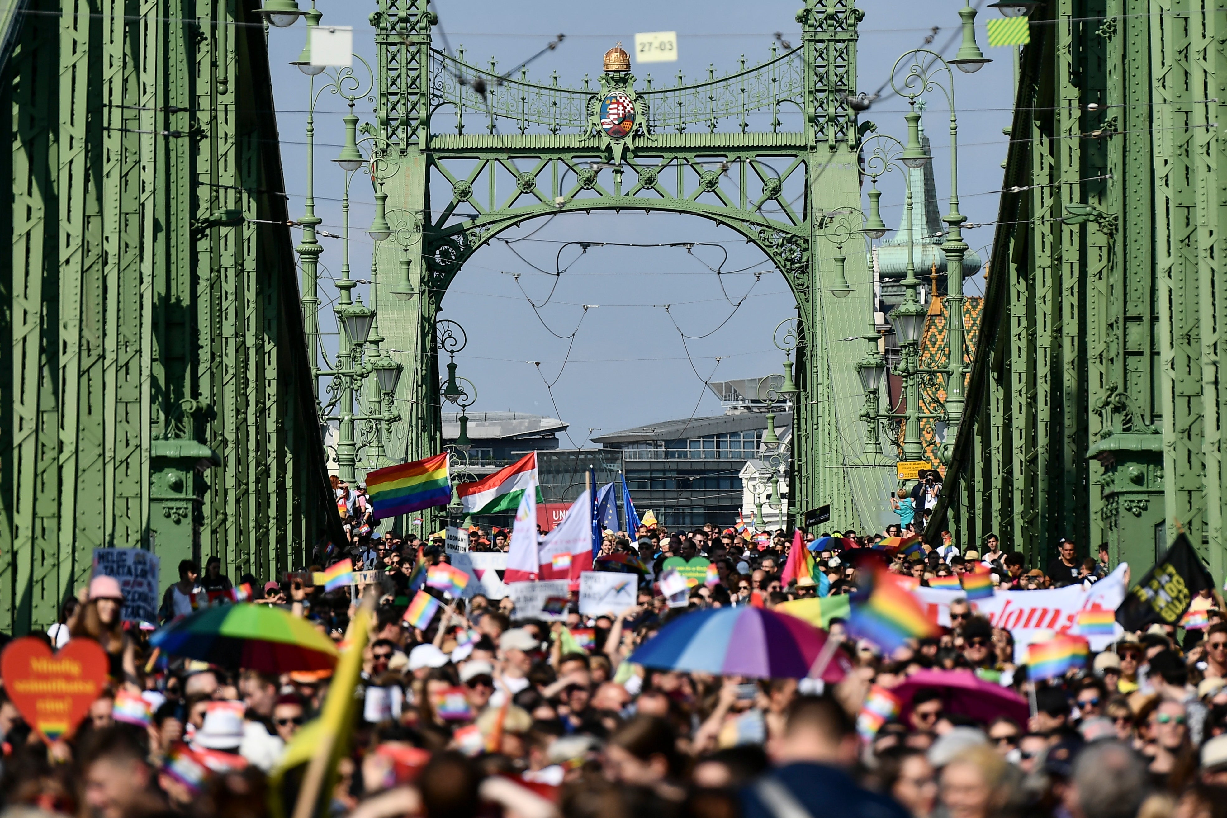 HUNGRIA DESFILE LGBTQ