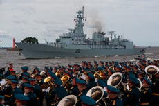 Rusia conmemora el 325to aniversario de su Armada