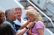 Jill Biden fue enviada al hospital después de cortarse el pie en una playa de Hawái