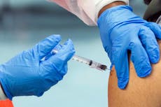 Casi 60 grupos médicos exigen vacunación obligatoria contra el COVID para todos los trabajadores de la salud