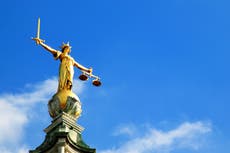 Mujer concebida a raíz de la violación de su madre cuando tenía 13 años habla tras obtener justicia