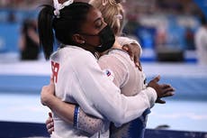 Tokio 2020: Simone Biles se retira de la final de gimnasia por equipos y es inundada de apoyo