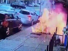 Hombre sobrevive a explosión de alcantarilla en calle de Nueva York