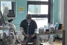 “Ojalá me hubiera vacunado”: Padre que rechazó la vacuna muere por COVID