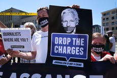 Ecuador retira nacionalidad a Julian Assange por irregularidades administrativas