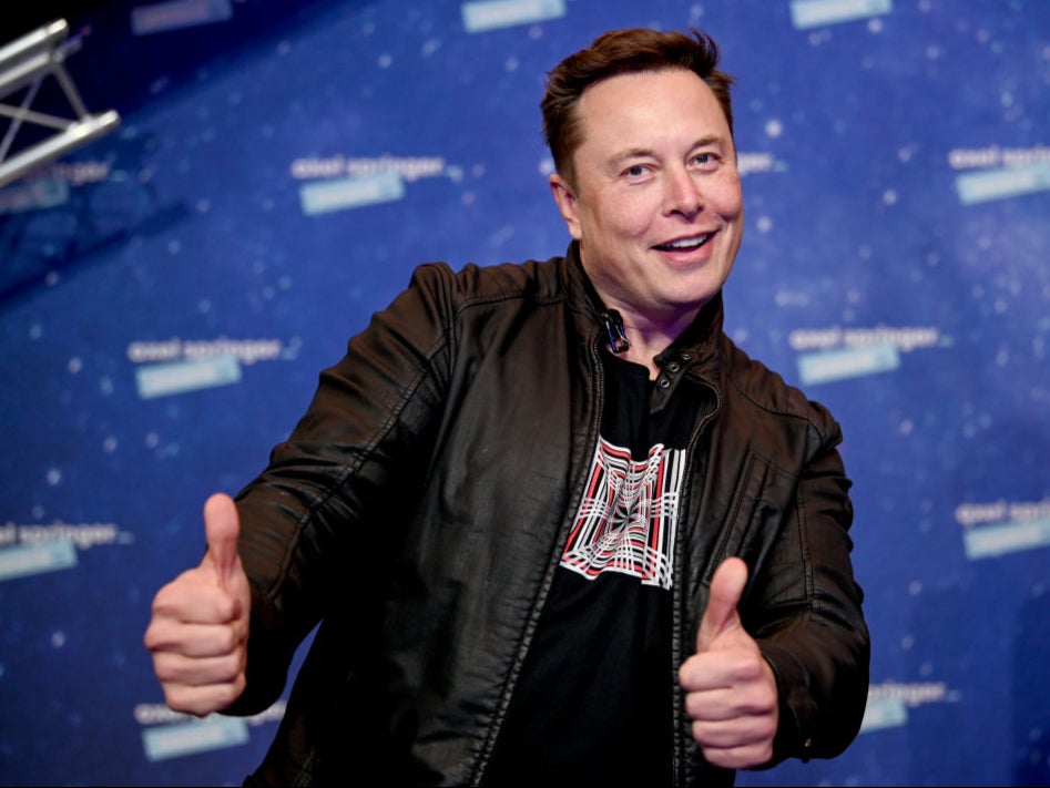 Elon Musk dice que tarifas de App Store de Apple son un “impuesto global del Internet”