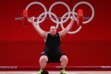 Laurel Hubbard: la primera mujer abiertamente trans en competir en los Juegos Olímpicos queda eliminada