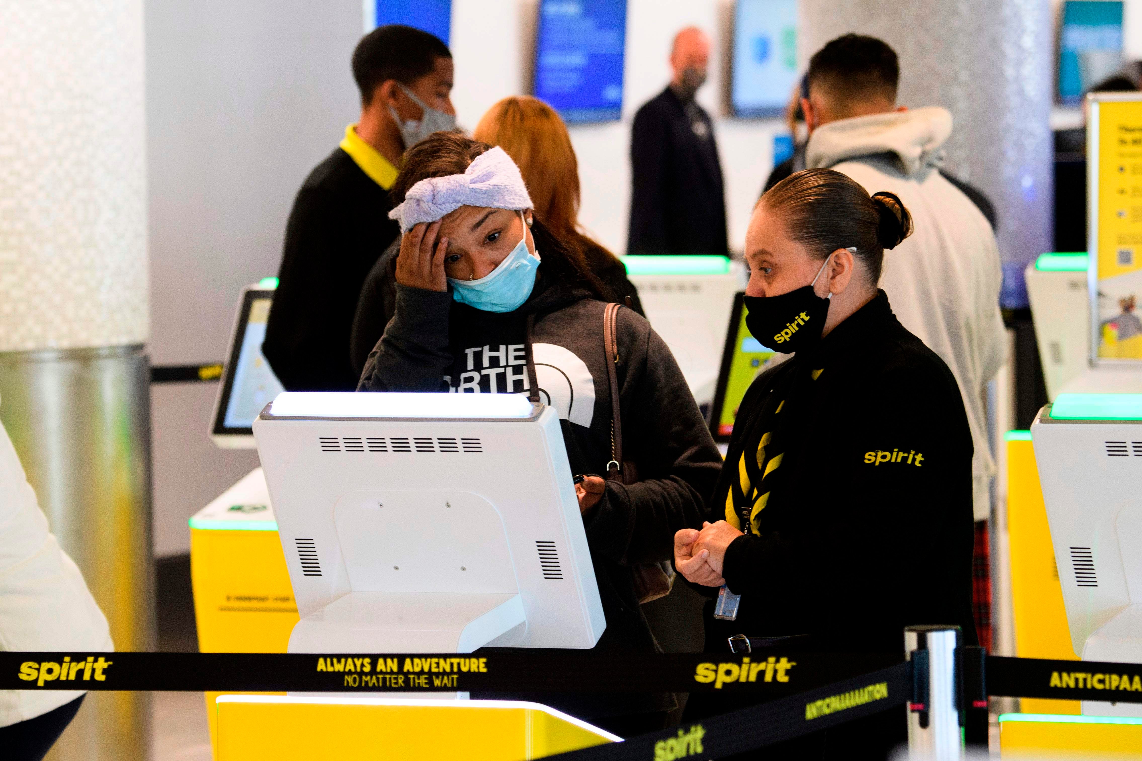 ¿Por qué Spirit Airlines cancela vuelos y qué debes hacer si te sucede a ti?