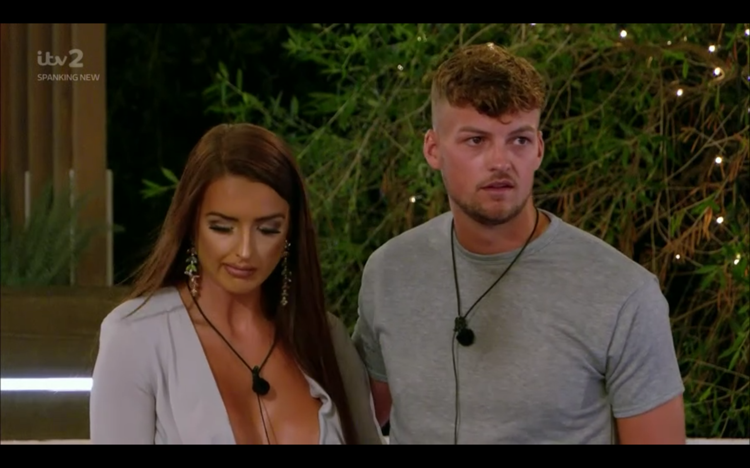 Love Island: Dos parejas dejarán la villa mientras los isleños deben elegir a quién salvar