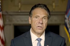 Mujer que acusa a Andrew Cuomo de acoso sexual presentó una denuncia penal, según un informe