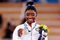 Simone Biles dice que “debería haber dejado de fumar mucho antes de los Juegos Olimpicos de Tokio”