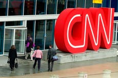Nuevo jefe de CNN dice a su personal no usar “la gran mentira” para referirse al “fraude” electoral de Trump