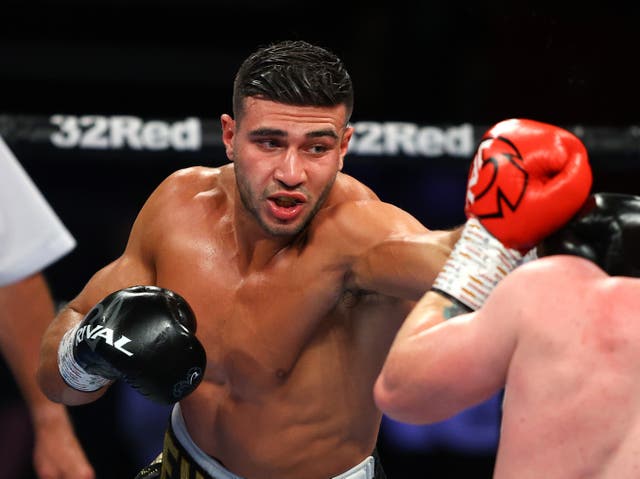 Tommy Fury en acción