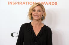 Julie Bowen de Modern Family habla sobre ayuda y rescate de una mujer herida en una caminata
