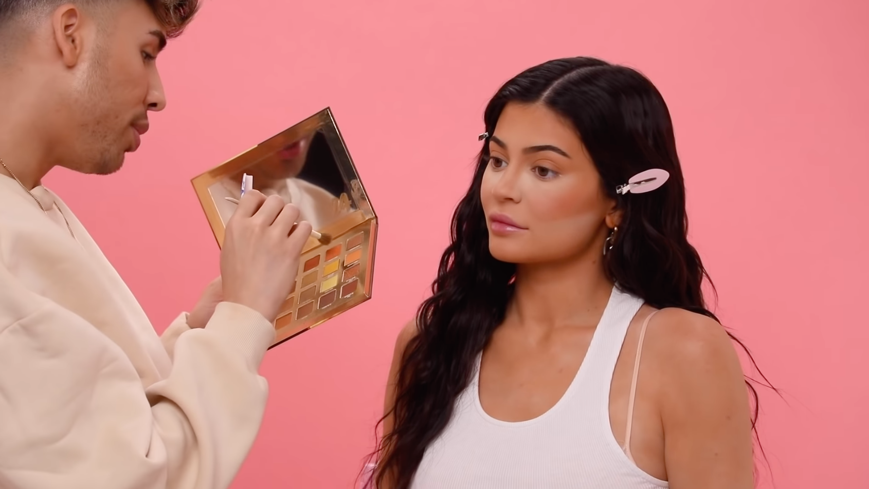 Kylie Jenner revela que tarda tres horas y media en maquillarse