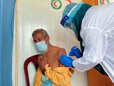 Bangladesh vacuna a refugiados rohinya ante brote del virus